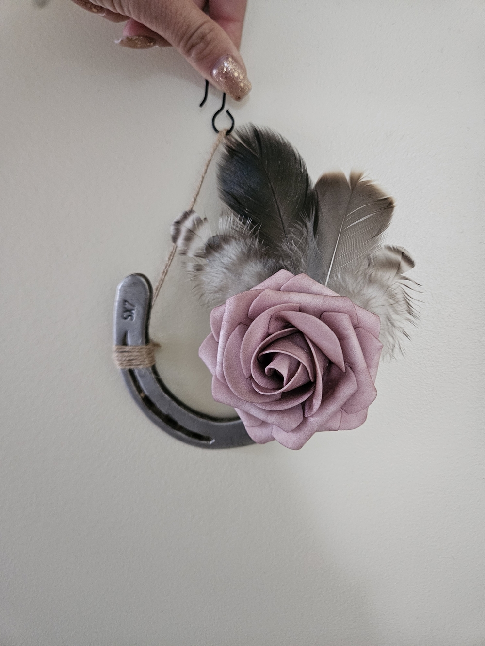 Mauve Rose Feather Horseshoe Wall Hanging